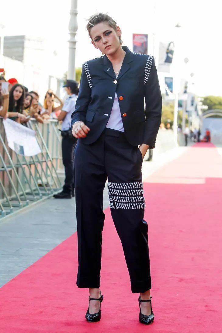  太太|不止爱马仕，太太们的小尖头鞋不配出圈么