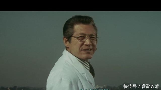 不温不火|电影《追捕》故事,在日本不温不火,删减的内容里有什么