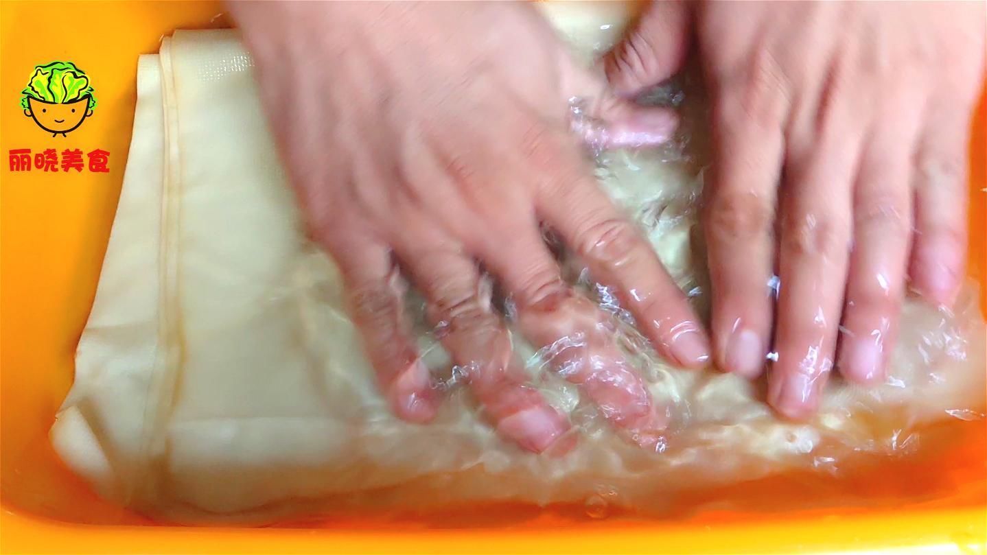 豆腐皮|豆腐皮别炒菜了,教你好吃做法,我家一周吃5次,真的是太解馋了