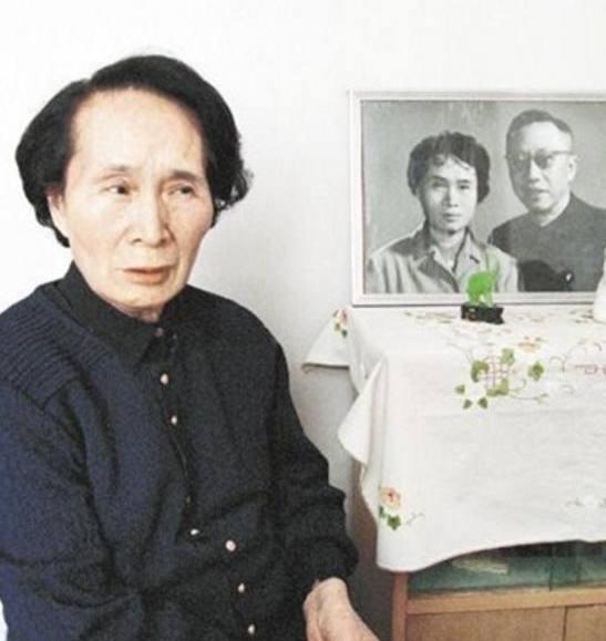 痴恋|晚清最美的格格,痴恋溥仪终身未嫁,溥仪病死前用七个字评价她,字字诛心