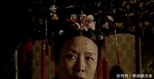 六十大寿|慈禧太后过六十大寿,穿了件寿袍,李鸿章见到后为什么说有点大?