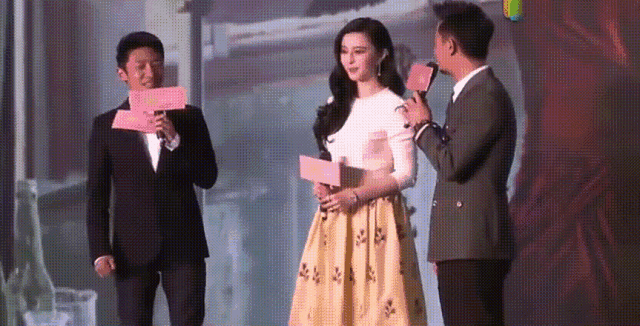 郑爽|当明星遇上“奇葩”同事,他们会作何反应?是尴尬?还是更尴尬?