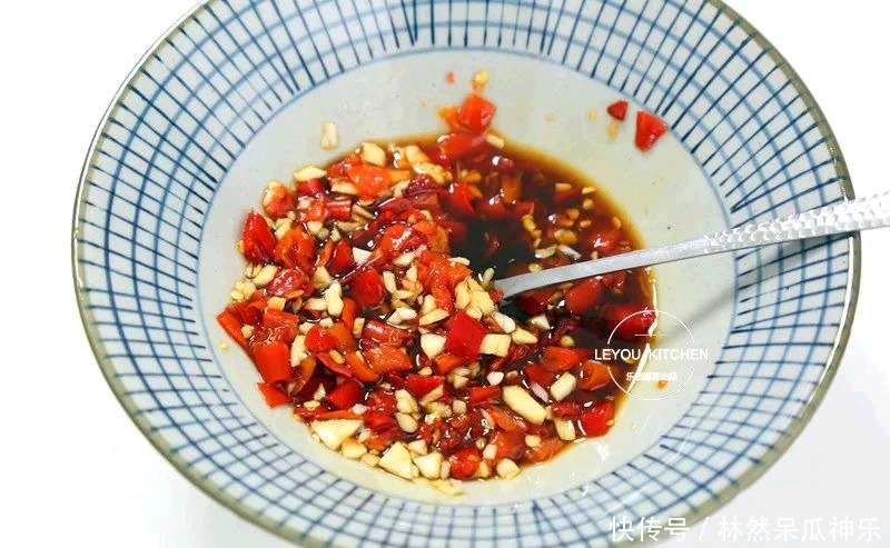  开胃菜|蒸出来的开胃菜，一咬一口汤，简单又下饭