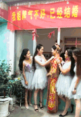  搞笑|搞笑GIF：我就欣赏小哥不怕死的精神