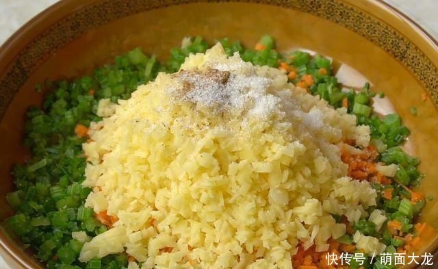 面粉|3种蔬菜2种面,教你做营养菜窝头,不揉面不发面,吃着真过瘾