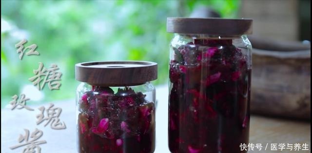 玫瑰花|李子柒又双叒叕“吃花”了,但这次,盛菜的器皿比美食更引人注目