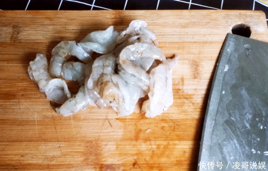 饺子|韭菜花不只能做酱,用它包饺子绝对新颖又美味