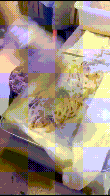 姑娘|搞笑GIF段子:姑娘不怕你笑话,我就很有本事!