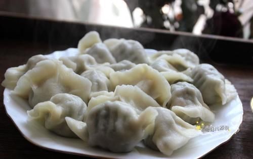 润肠|夏天吃饺子,韭菜靠边站,这菜做馅鲜嫩多汁营养好,还能润肠通便