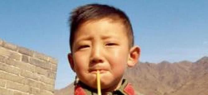 中国|长城上,40年前中国第一个喝可乐的小男孩,现在怎么样