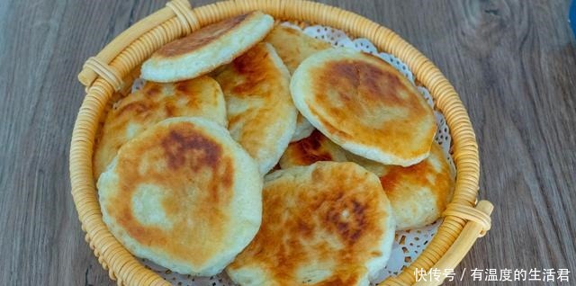 鸡蛋|快手早餐做法,又香又软吃不够,我家隔三差五做一次,天天不起早