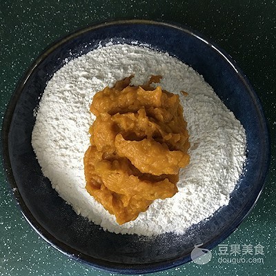  模具|南瓜豆沙馒头的做法