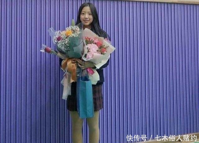 天才|16岁天才少女晒自拍!放弃学业专心打球,或成韩乒未来主力