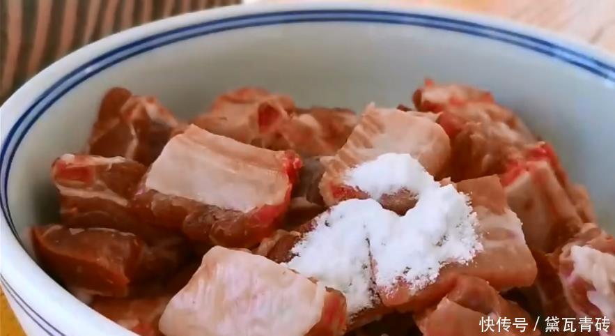 每周|我家排骨从不红烧,加一个鸡蛋,不要炖不水煮,我家每周做3次