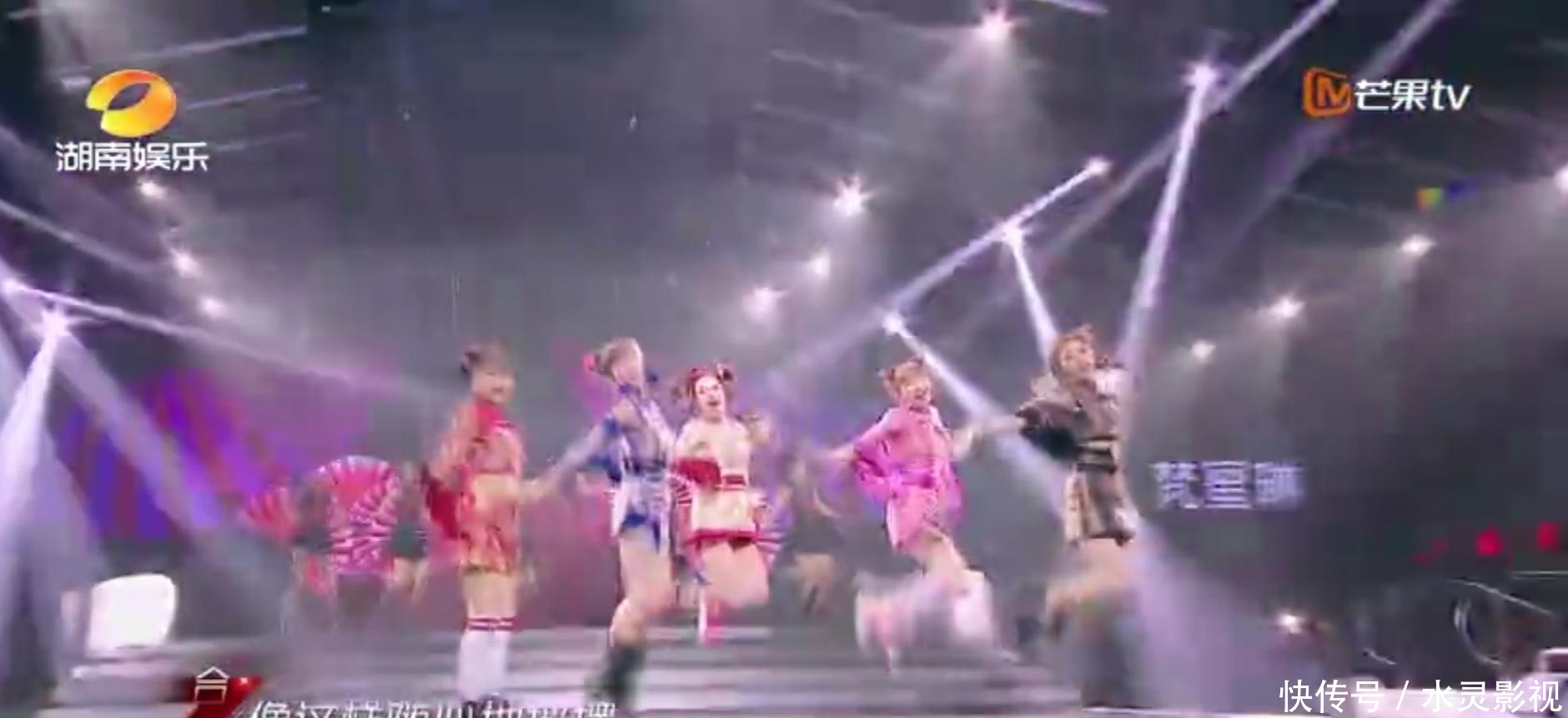  舞蹈动作|《浪姐》伊能静“混晋级”未被淘汰，节目组疑似有内幕