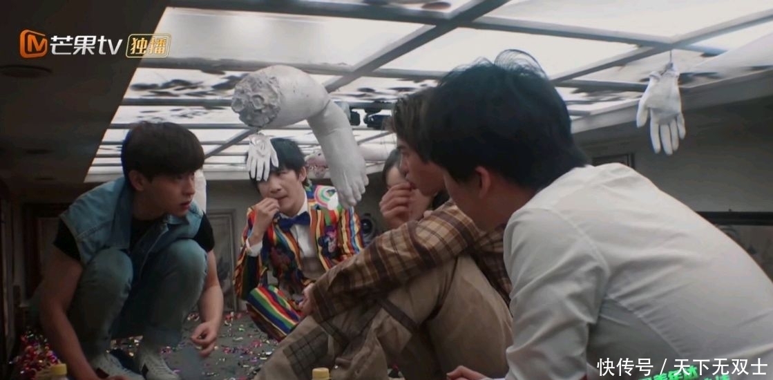 张若昀|《密逃》收官,邓伦不识何老师,张若昀、刘昊然反给节目组出主意