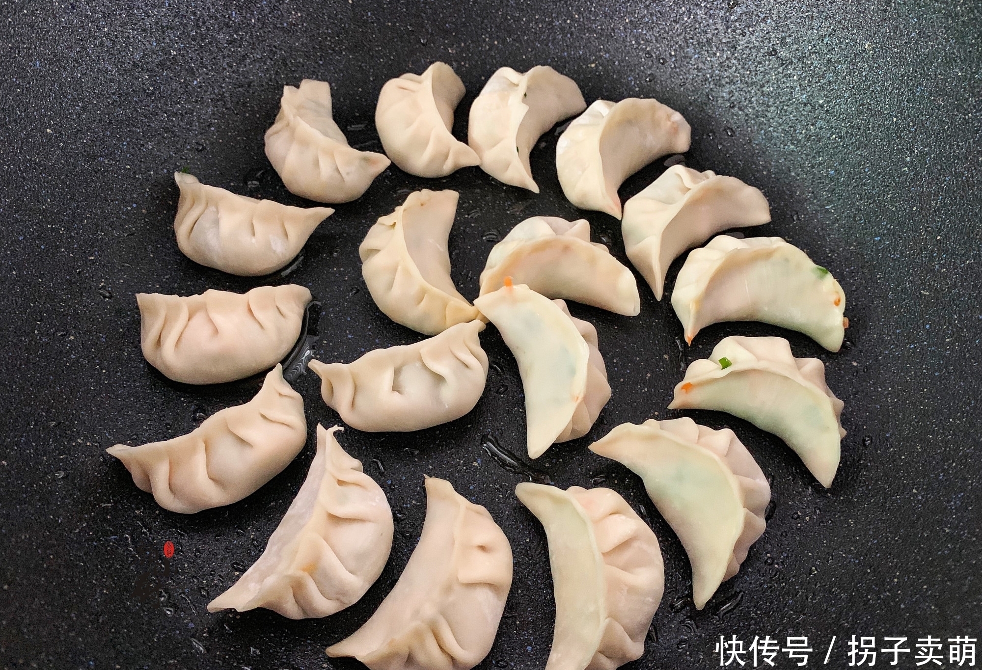 步骤|调韭菜馅,10个人9个错,多加这1步,韭菜鲜嫩不出水,真香