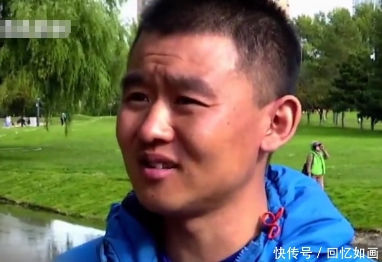 情侣|派单途中蛋糕化了，外卖小哥有苦难言，过路情侣的行为让他落泪