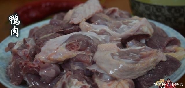  煲汤|我家的鸭肉从不炖汤喝，不煲汤不红烧，鸭肉嫩滑无腥味，好吃极了
