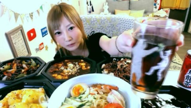 下场|胃王怎么吃都不胖看了木下和密子君的“下场”,我就放心了