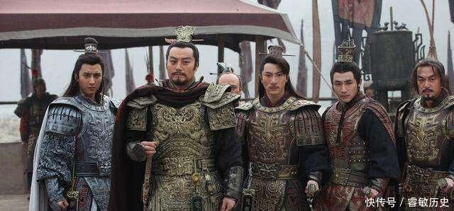 将军|为什么章邯当将军的时候横扫六国，当雍王的时候连刘邦都打不过