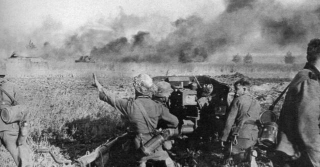 德军|德军丢失的首个本土城市，美军重兵围攻浴血厮杀，血腥的亚琛战役