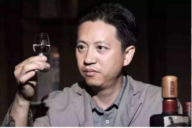 抓紧|为啥建议大家抓紧存一些白酒看完4点你就知道了,早了解早受益