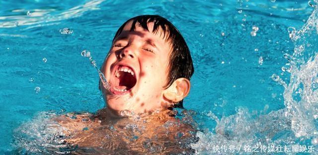  王先生|两孩子溺水，爸爸先救自家孩子反被骂，宝爸一句话，众人哑口无言