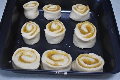 高筋面粉|夏天早餐吃它简单省事,做一次吃两顿,香甜柔软味道棒,孩子爱吃