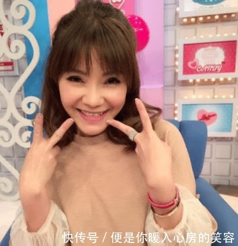  旋转|又一女星因车祸险丧命，高速上被撞到失控，车体旋转两圈半后报废