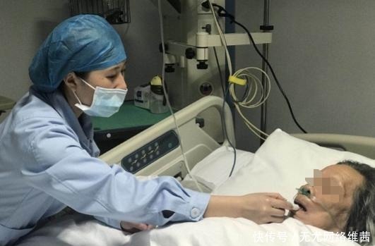  热心帮|11岁男童推89岁老人过马路意外摔跤，被索赔17万