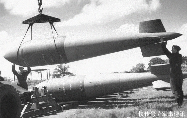 炸出|5万2900吨战列舰:被7艘航母舰载机轰炸,最终被炸出5米大洞