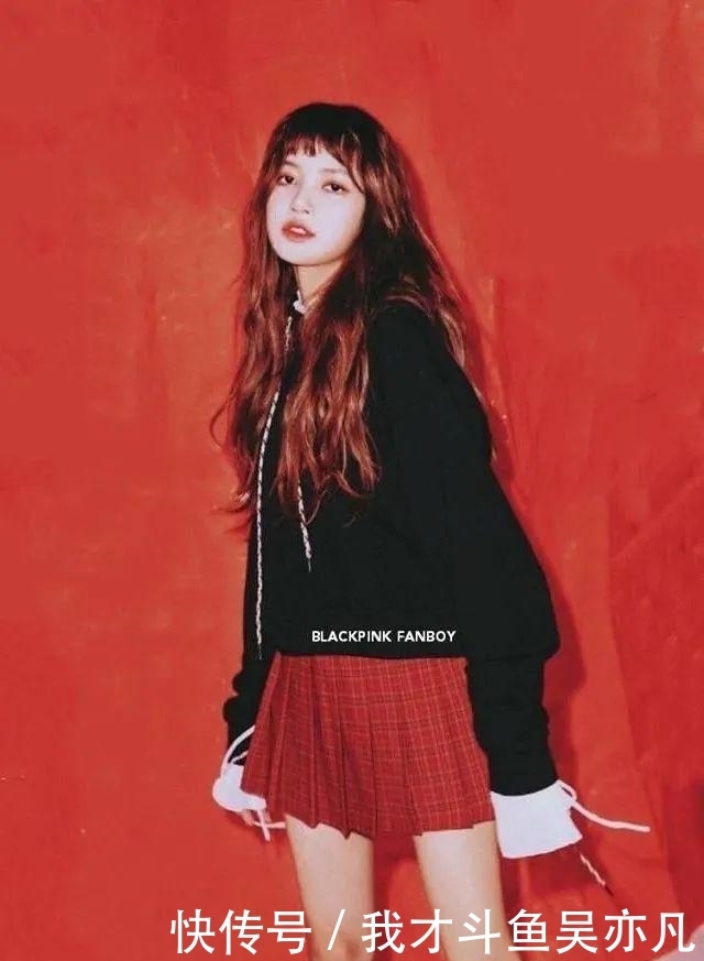 卫衣|卫衣+半裙=早秋最火混搭套路,时髦炸了