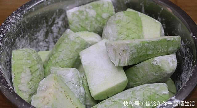 茄子|茄子最简单的家常做法,软糯不吸油,下酒又下饭,全家都爱吃