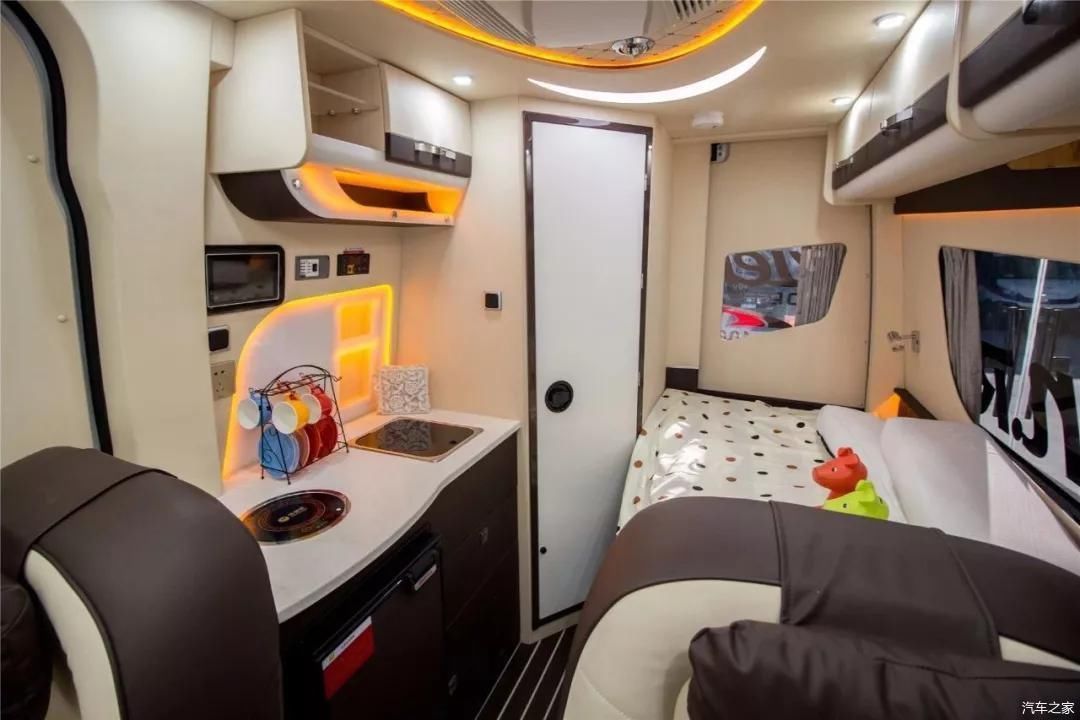  房车|B型房车中的豪华款，商用享受，家用惬意，做功精细
