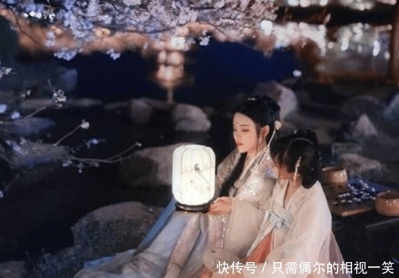 相爱|和摩羯座谈恋爱最容易，相爱又相虐的星座