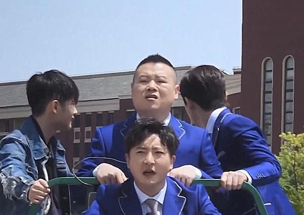  极限|极限挑战下期未播先火，嘉宾“咖位”不小，看清是谁：说啥也要追