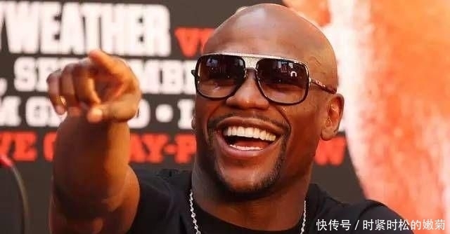  高薪|拳王退役生活奢靡，创立品牌公司，高薪雇佣保镖，出行豪车飞机