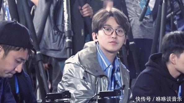 奔跑|还记得《奔跑吧》最帅的导演吗跑男结束后竟变成这样,让人意外