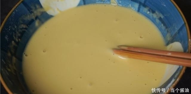 面粉|早餐别出去买了,4个鸡蛋1碗面粉,5分钟做好早餐,懒人必备