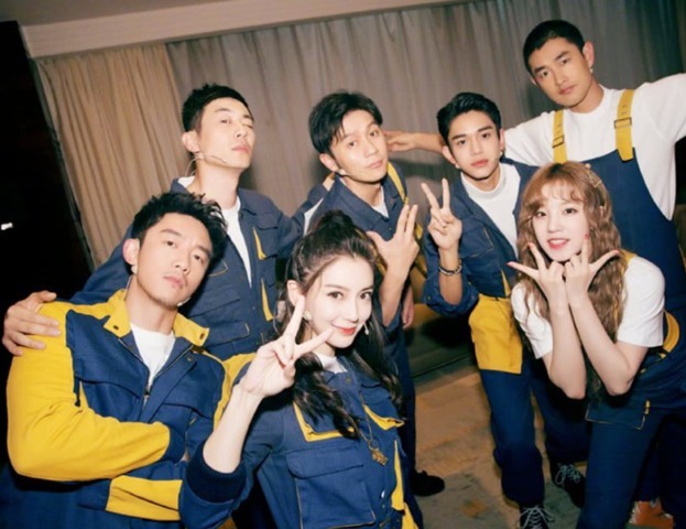 黄明昊|《跑男》为何要力捧21岁的蔡徐坤黄明昊连续两期做客,就是答案