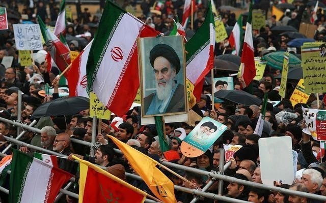 伊斯兰革命|伊朗倒退了几百年,为何国家还能屹立不倒?原因主要是三点