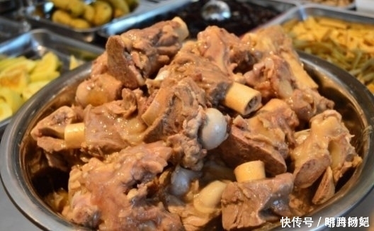 般都|十几元1斤的大骨头,自助才29元1位,了解后才知,老板真的不会亏