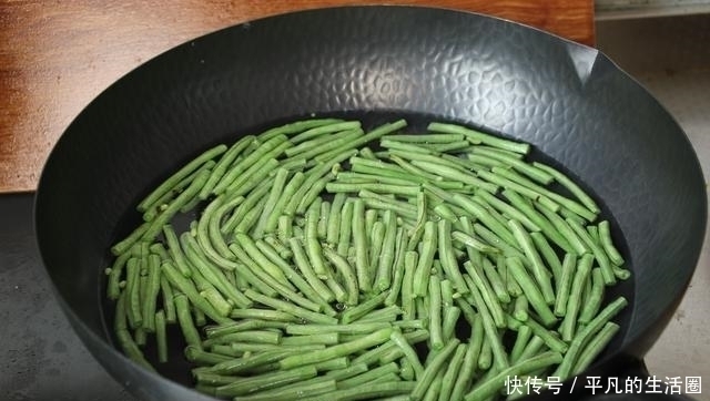  小董|今天才知道，原来保存豆角这么简单，学会这2招，鲜嫩不会坏