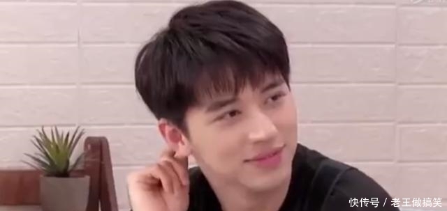 狗狗|郑爽要给宠物磨平牙齿,男嘉宾表情绷不住,网友直接吐槽虐狗