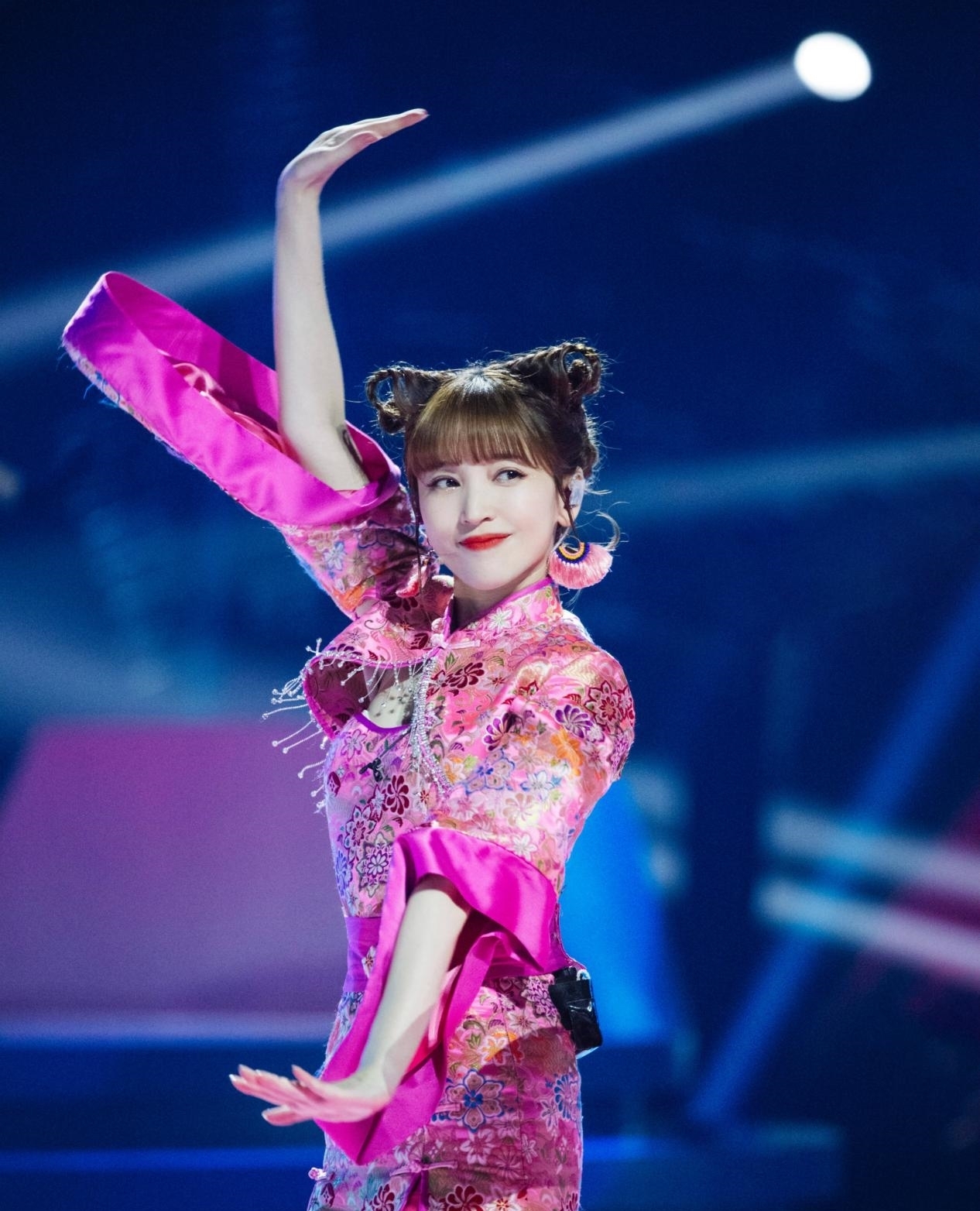 舞蹈|张雨绮组选最难的舞蹈,挑最贵的衣服,结果舞台质量就这?