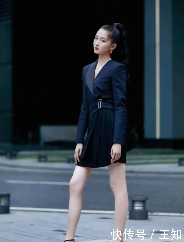 显瘦|今年火了这款西装裙，穿上不仅时尚还显瘦，杨幂李宇春戚薇都在穿