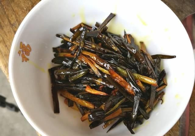  葱油|葱香浓厚，咸中带甜的葱油面做起來那么简单