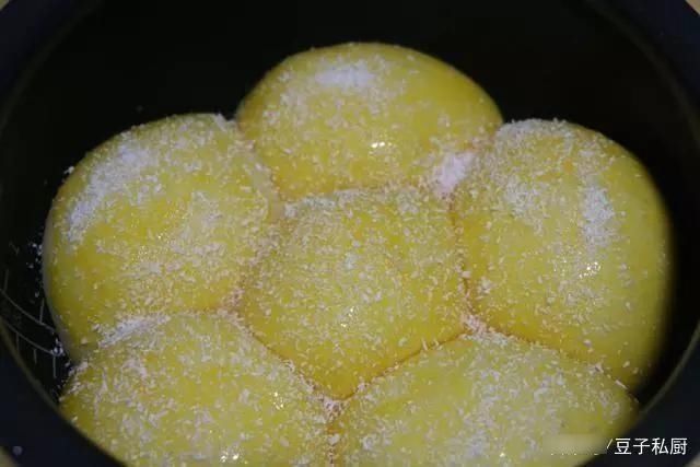 香甜可口|面粉别再蒸馒头了,简单这么一做,香甜可口,比面包还松软好吃