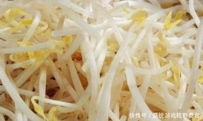 炒豆芽的时|炒豆芽时,直接炒就“废”了,多加一步,豆芽香脆,不出水